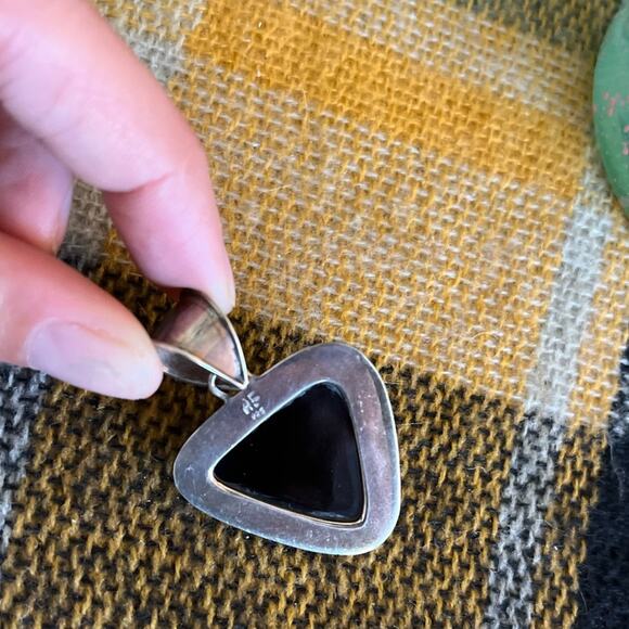 Sterling Silver Mother Of Pearl Blister Pendant - Picture 2 of 9